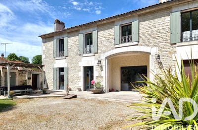 /international/fr/jarnac-centre-val-de-loire-310108155870/