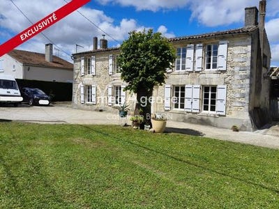 /international/fr/javrezac-charente-310106287618/