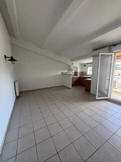 /international/fr/tarascon-provence-alpes-cote-d-azur-310108843534/
