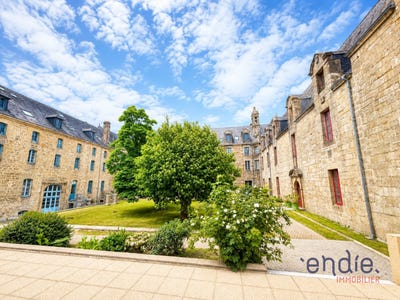 /international/fr/quimper-brittany-310108284885/