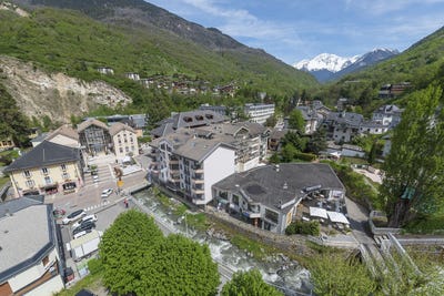 /international/fr/brides-les-bains-rhone-310110357983/