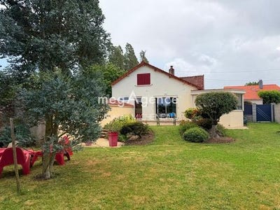 /international/fr/cholet-pays-de-la-loire-310108675057/