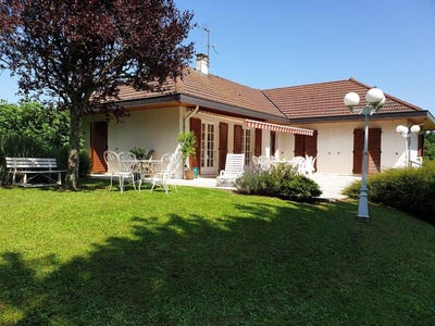 /international/fr/saint-denis-les-bourg-rhone-310108632975/
