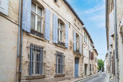 /international/fr/tarascon-provence-alpes-cote-d-azur-310099811890/