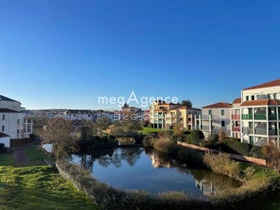 /international/fr/talmont-saint-hilaire-pays-de-la-loire-310107147811/