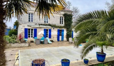 /international/fr/saintes-charente-310099615600/