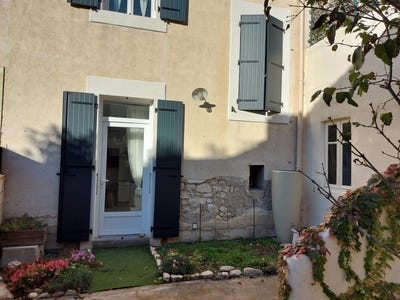 /international/fr/chateaurenard-provence-alpes-cote-d-azur-310100285375/