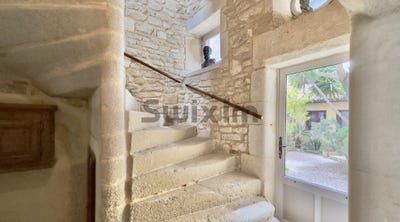 /international/fr/meynes-languedoc-roussillon-310103095661/
