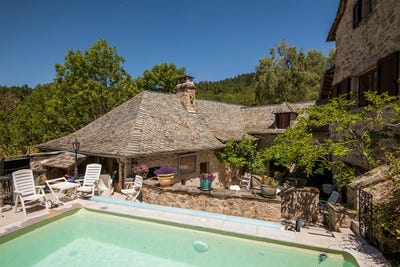 /international/fr/estaing-midi-pyrenees-310108757558/