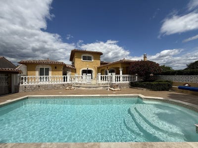/international/fr/cessenon-sur-orb-languedoc-roussillon-310108634174/