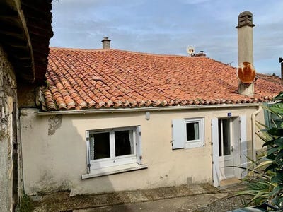 /international/fr/mouilleron-en-pareds-pays-de-la-loire-120088751824/