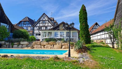 /international/fr/folgensbourg-alsace-310103683431/