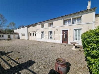 /international/fr/prignac-charente-310106632404/