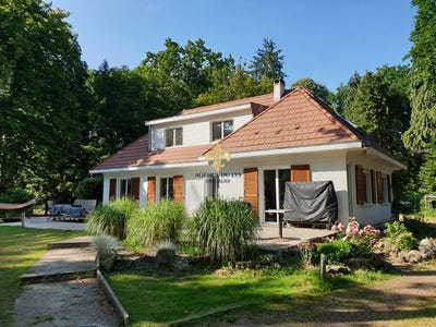 /international/fr/lamorlaye-picardie-310100559199/