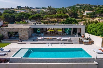 /international/fr/calvi-corsica-310106518621/