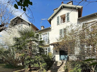 /international/fr/pau-aquitaine-310099950101/