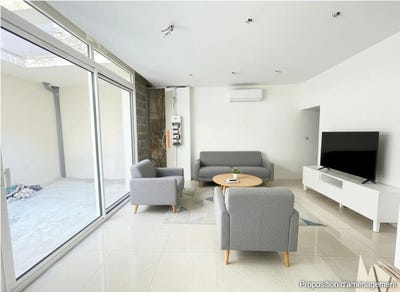 /international/fr/nimes-languedoc-roussillon-310107709836/