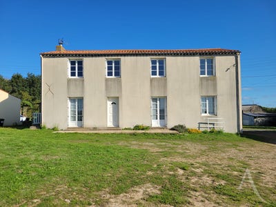 /international/fr/st-etienne-du-bois-pays-de-la-loire-310104470850/
