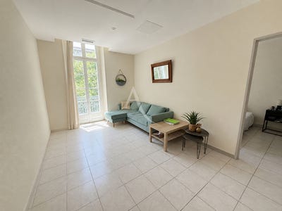 /international/fr/nimes-languedoc-roussillon-310108667698/