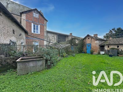 /international/fr/coulonges-thouarsais-charente-310104144414/