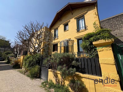 /international/fr/les-lilas-ile-de-france-310099222988/