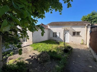 /international/fr/sainte-genevieve-des-bois-centre-val-de-loire-310106835103/