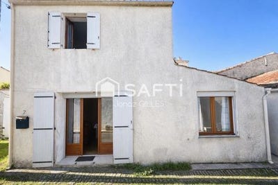 /international/fr/le-chateau-d-oleron-charente-310106632336/
