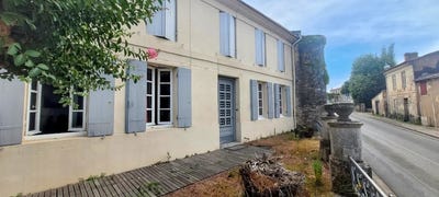 /international/fr/plassac-charente-310100707997/