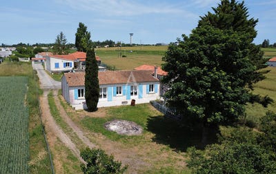 /international/fr/chaniers-charente-310107360425/