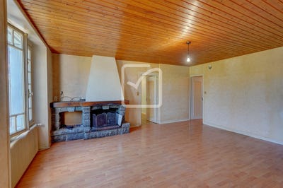/international/fr/la-chapelle-saint-laurent-charente-310106710889/?lang=de