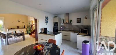 /international/fr/roques-languedoc-roussillon-310106966715/