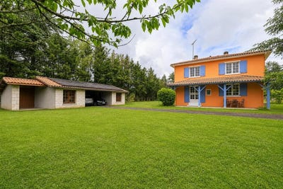 /international/fr/coutras-aquitaine-310107951408/
