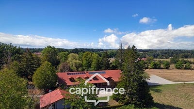 /international/fr/lons-le-saunier-franche-comte-310107362679/