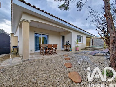 /international/fr/paulhan-languedoc-roussillon-310105537067/