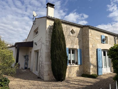 /international/fr/montpellier-de-medillan-charente-310105350482/