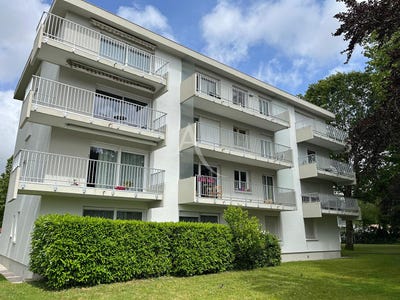 /international/fr/challans-pays-de-la-loire-310108245162/