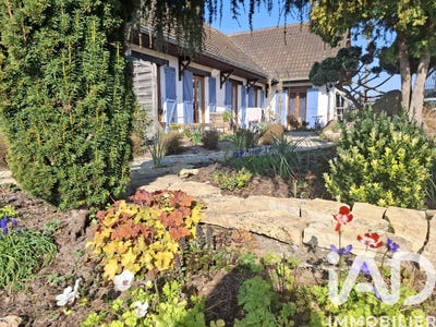 /international/fr/chassenard-auvergne-310105380561/