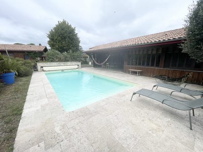 /international/fr/lacanau-aquitaine-310110260573/