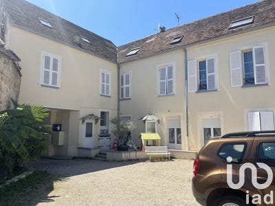/international/fr/villeneuve-la-guyard-burgundy-310101846529/