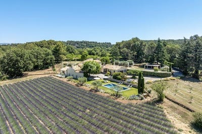 /international/fr/oppede-provence-alpes-cote-d-azur-310109935619/
