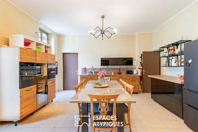 /international/fr/saissac-languedoc-roussillon-310108671151/