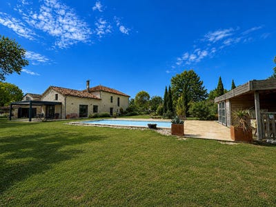 /international/fr/lalbenque-midi-pyrenees-310108652256/