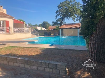 /international/fr/caumont-sur-durance-provence-alpes-cote-d-azur-310094661639/