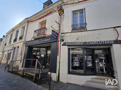 /international/fr/loches-centre-val-de-loire-310106591439/
