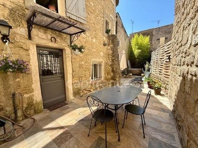 /international/fr/pertuis-provence-alpes-cote-d-azur-310100830549/