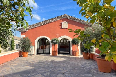 /international/fr/saint-remy-de-provence-provence-alpes-cote-d-azur-310100606402/