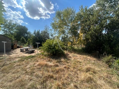 /international/fr/l-ile-d-elle-pays-de-la-loire-310109815356/