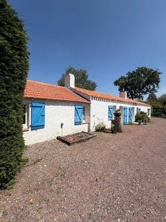 /international/fr/saint-urbain-pays-de-la-loire-310109226471/