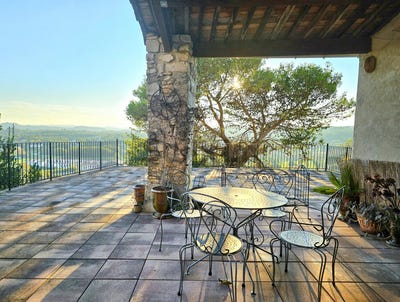 /international/fr/vezenobres-languedoc-roussillon-310100988399/
