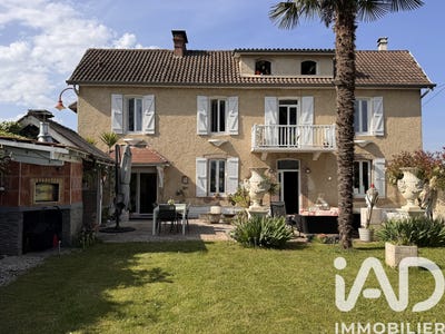 /international/fr/lamarque-pontacq-midi-pyrenees-310108041725/